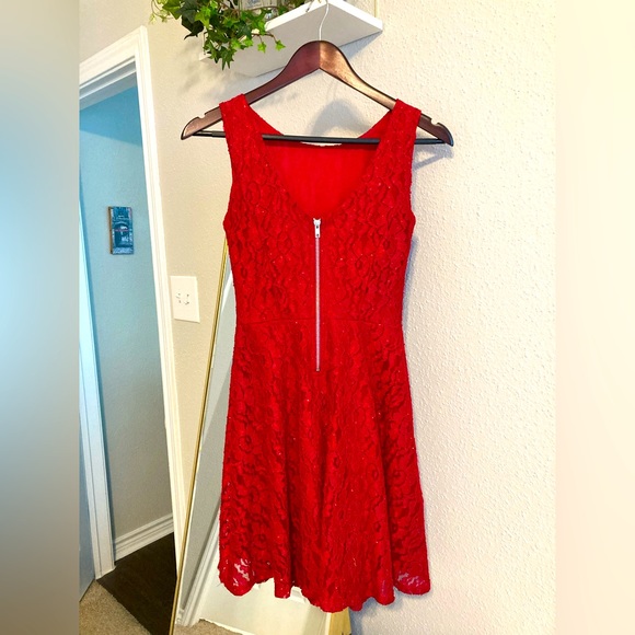 Red Lace Party Dress, H&M - Picture 2 of 4